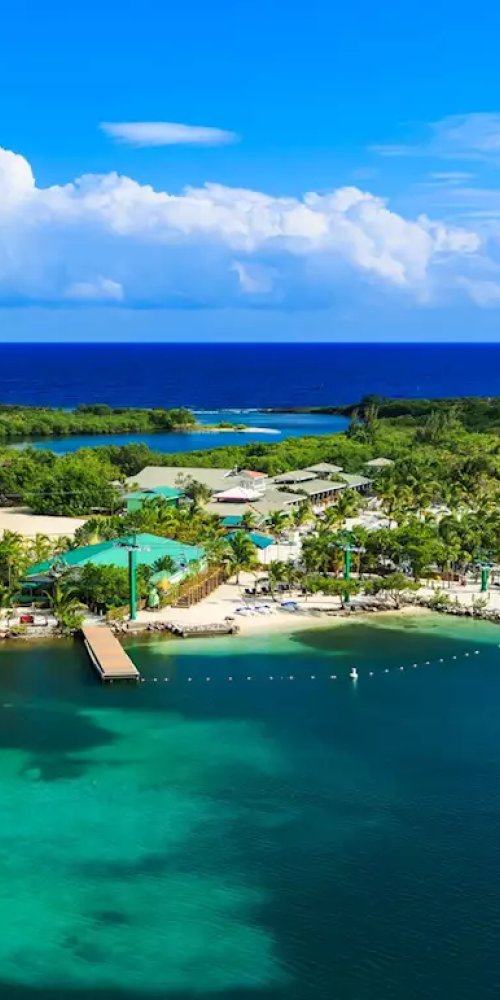 Historic Roatán street scene