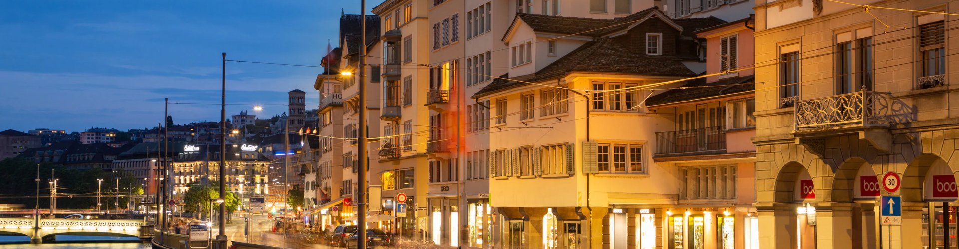 Zürich, CH skyline at sunset