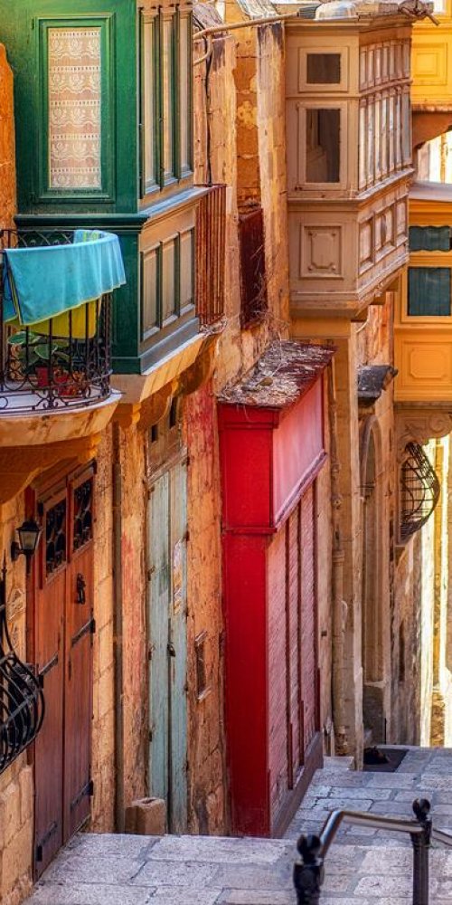 Typical street scene of Valletta, MT