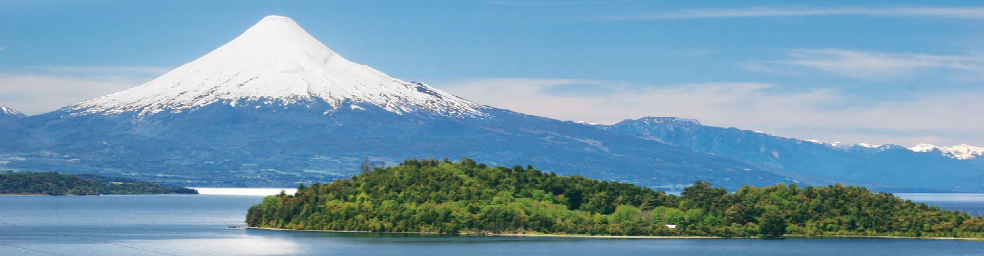Scenic view of Puerto Montt coastline