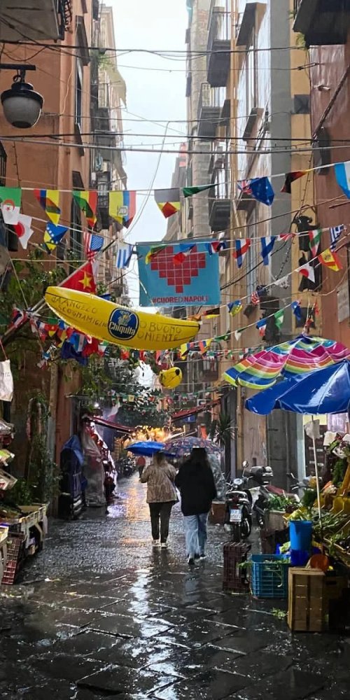 Naples Metro and transport